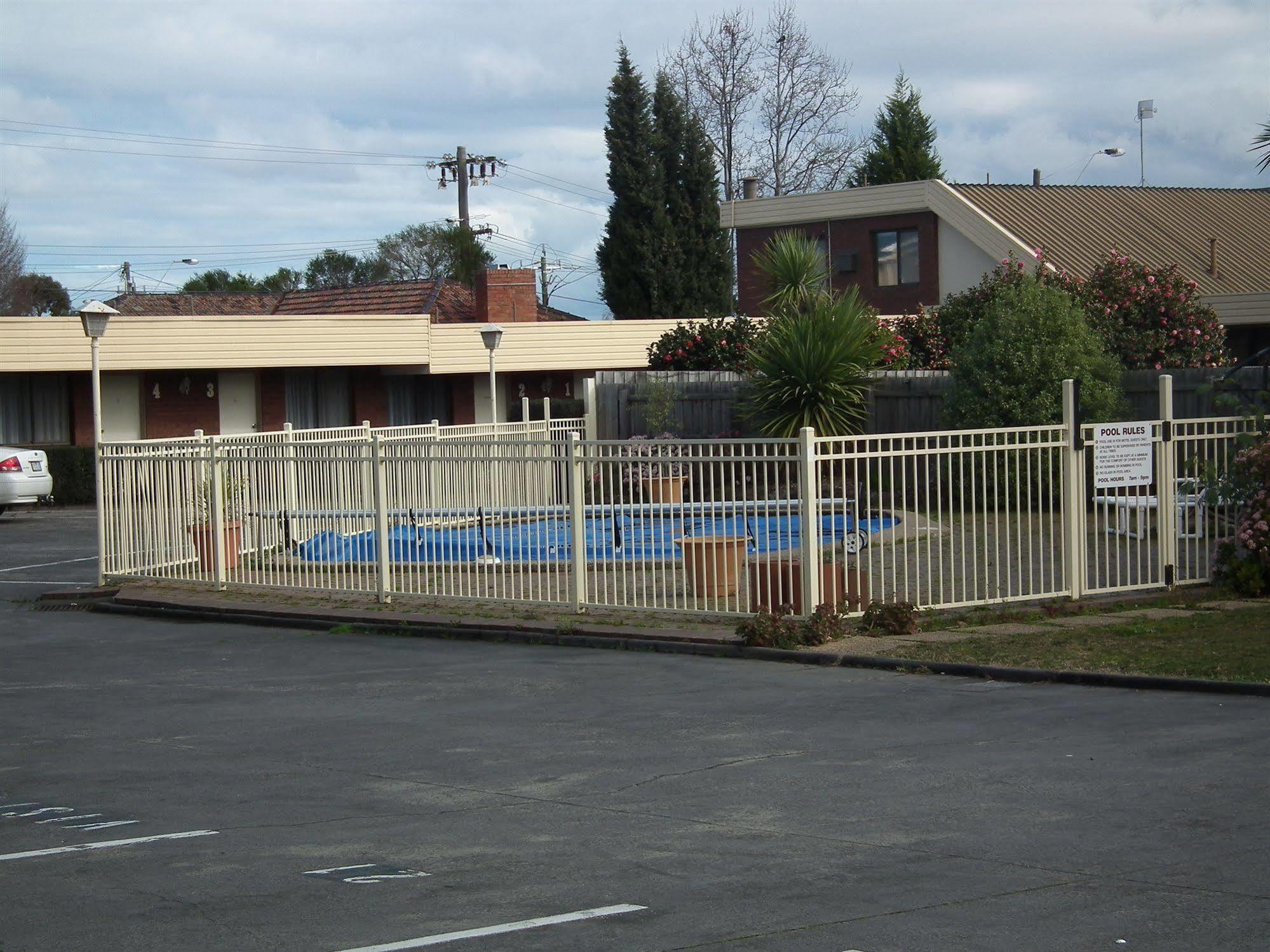 Burwood East Motel Exterior photo